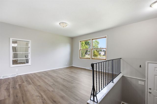 5701 Gordon Court NW, Cedar Rapids, IA 52405