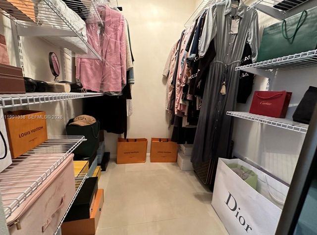 20505 E Country Club Dr 1739, Aventura, FL 33180