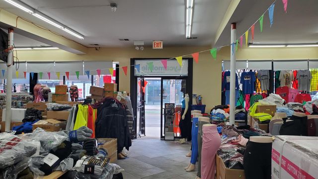 4411 N Kedzie Avenue, Chicago, IL 60625