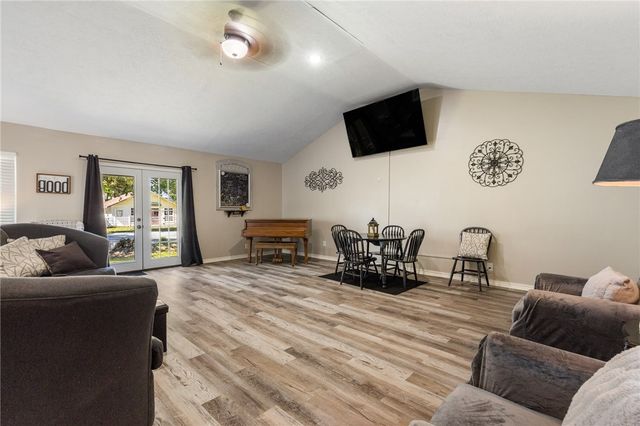 623 S Pine Street, Harrison, AR 72601