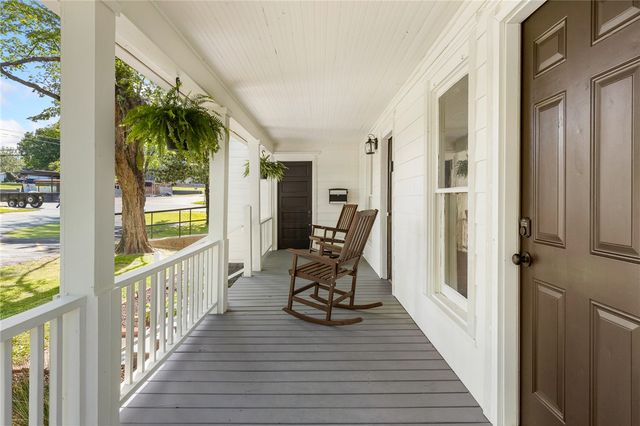 623 S Pine Street, Harrison, AR 72601