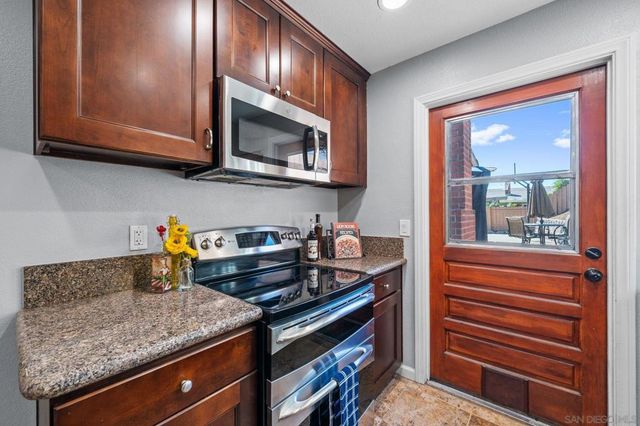 12980 Calle de las Rosas, San Diego, CA 92129