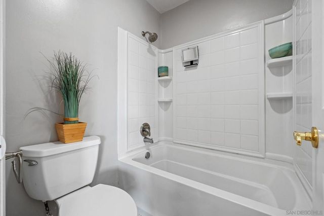 12980 Calle de las Rosas, San Diego, CA 92129