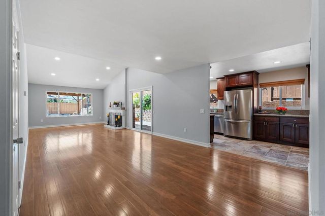 12980 Calle de las Rosas, San Diego, CA 92129