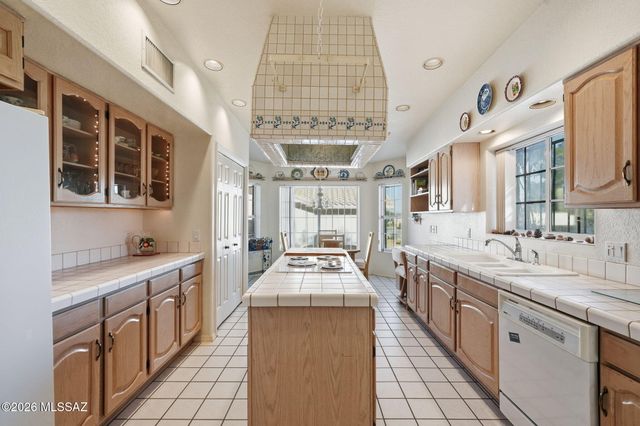 132 W Calle Manantial Kent, Green Valley, AZ 85614