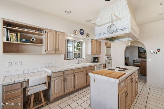 132 W Calle Manantial Kent, Green Valley, AZ 85614