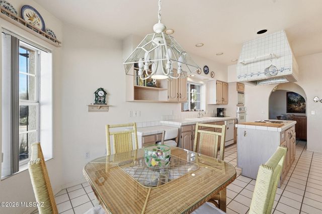 132 W Calle Manantial Kent, Green Valley, AZ 85614