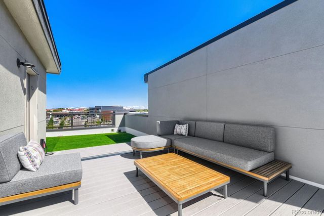 28 Oneida Court, Denver, CO 80230