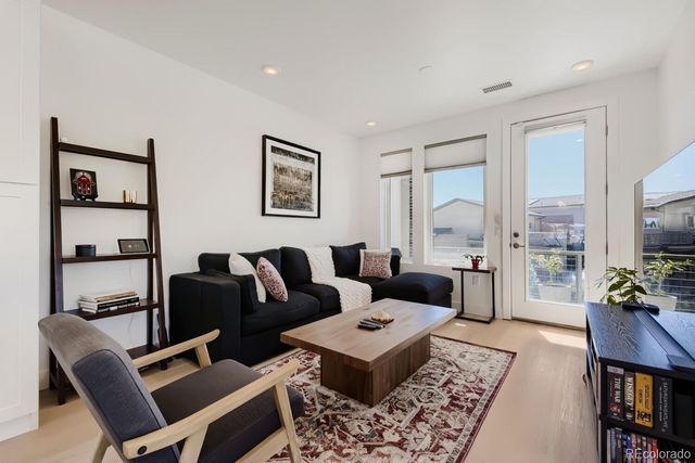 28 Oneida Court, Denver, CO 80230