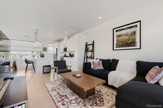 28 Oneida Court, Denver, CO 80230