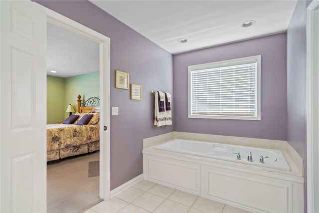 7885 Boulder Court, West Des Moines, IA 50266