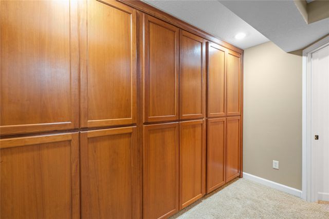 7885 Boulder Court, West Des Moines, IA 50266