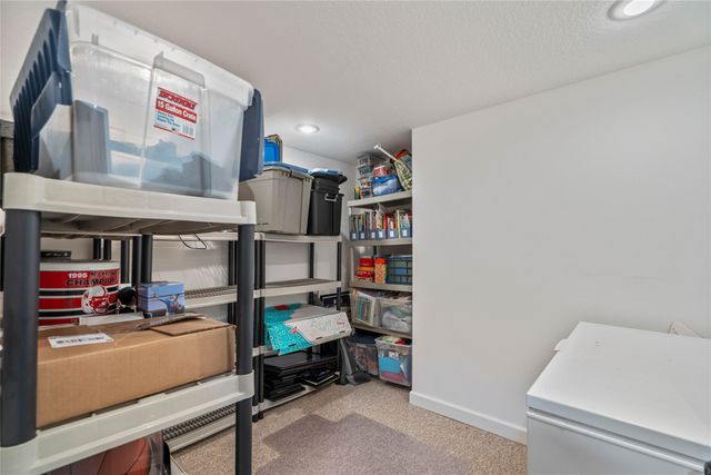 7885 Boulder Court, West Des Moines, IA 50266