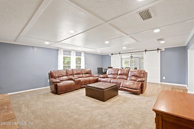 5032 FOXBORO Road, Jacksonville, FL 32208