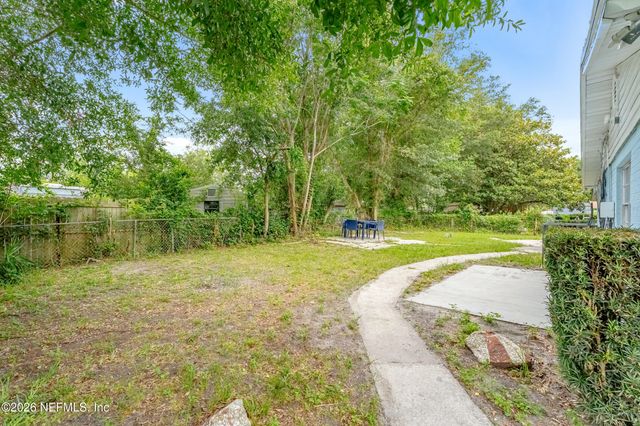 5032 FOXBORO Road, Jacksonville, FL 32208