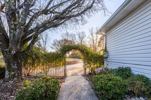 1684 Lenox Drive, NW, Cleveland, TN 37312