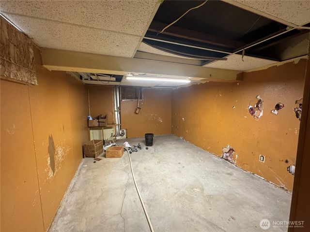 125 3rd Street, Electric City, WA 99123