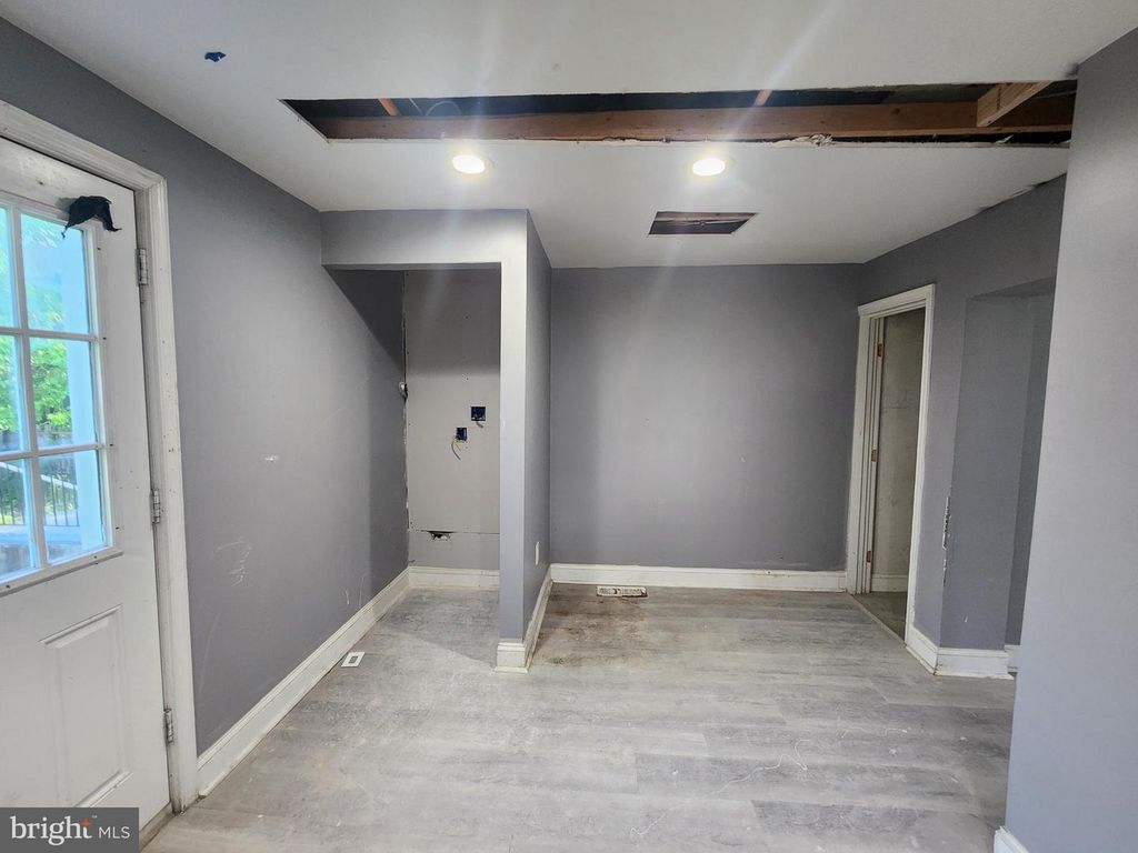 Image 10 of property listing at 3516 HAYWARD AVE, Baltimore, MD 21215
