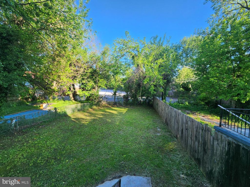 Image 11 of property listing at 3516 HAYWARD AVE, Baltimore, MD 21215