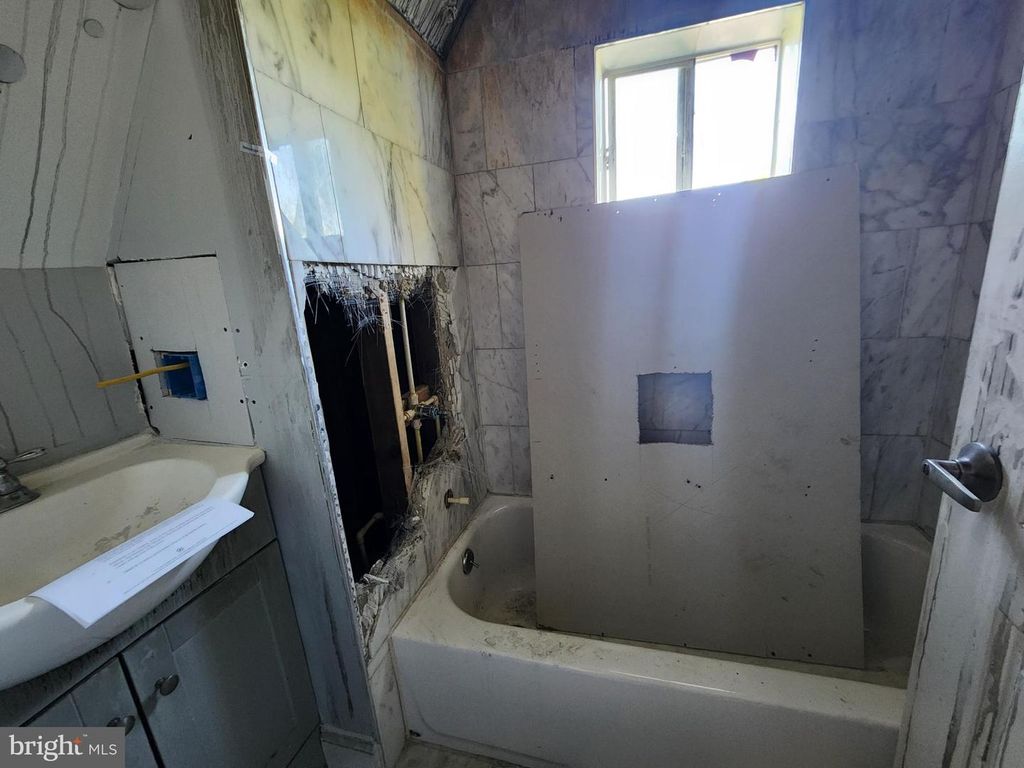 Image 23 of property listing at 3516 HAYWARD AVE, Baltimore, MD 21215