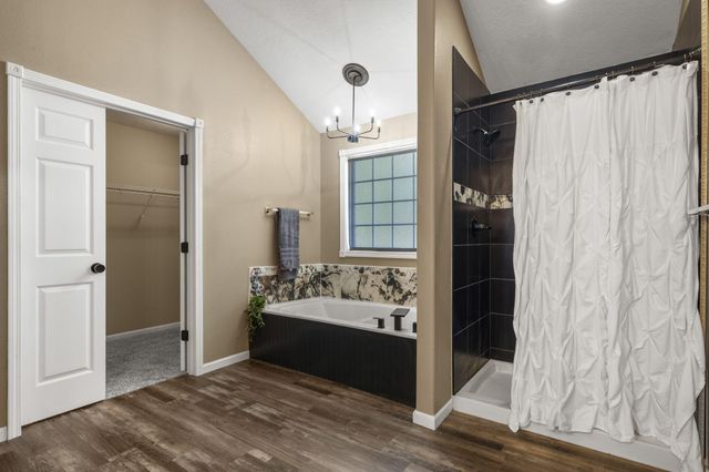 835 E Country Ridge Street, Nixa, MO 65714