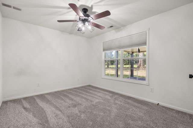 835 E Country Ridge Street, Nixa, MO 65714