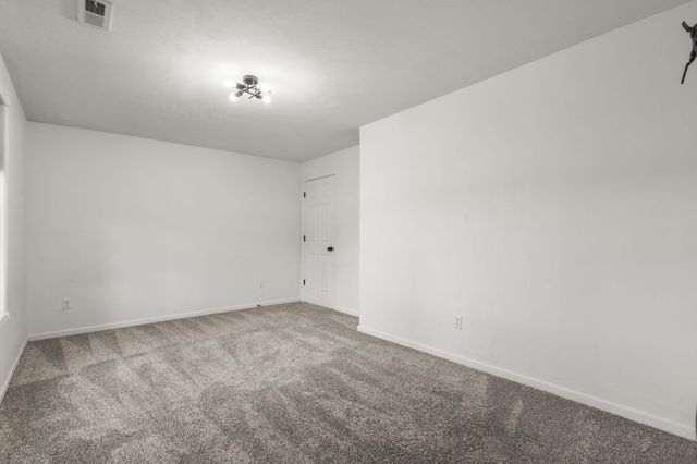 835 E Country Ridge Street, Nixa, MO 65714