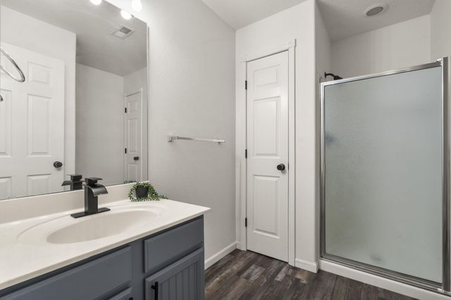 835 E Country Ridge Street, Nixa, MO 65714