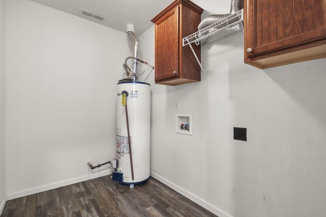 835 E Country Ridge Street, Nixa, MO 65714