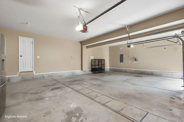 835 E Country Ridge Street, Nixa, MO 65714