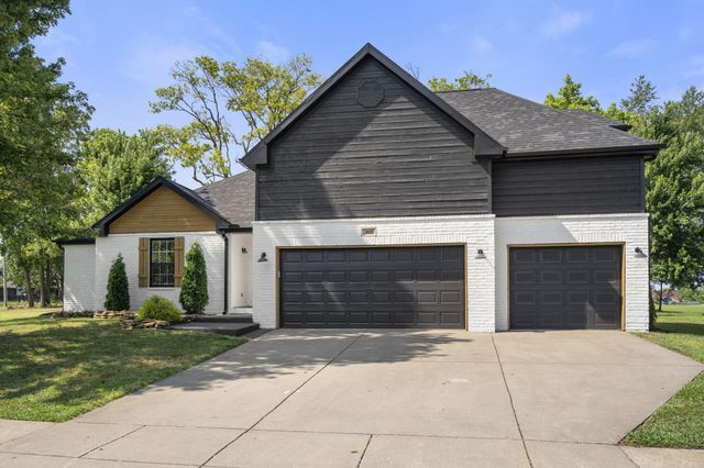 835 E Country Ridge Street, Nixa, MO 65714