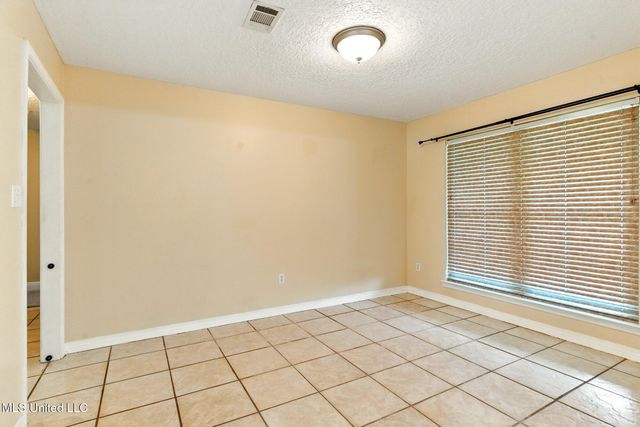 4257 Melvin Road, D'iberville, MS 39540