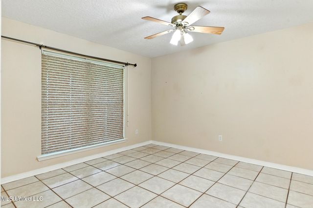 4257 Melvin Road, D'iberville, MS 39540