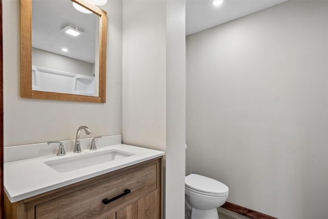 3004 Bowdoin Street, Des Moines, IA 50313