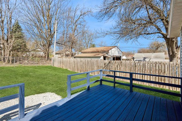 3004 Bowdoin Street, Des Moines, IA 50313