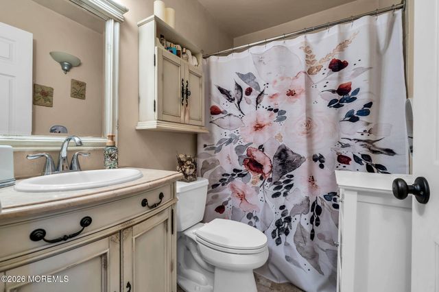 11 Metedeconk Road, Howell, NJ 07731