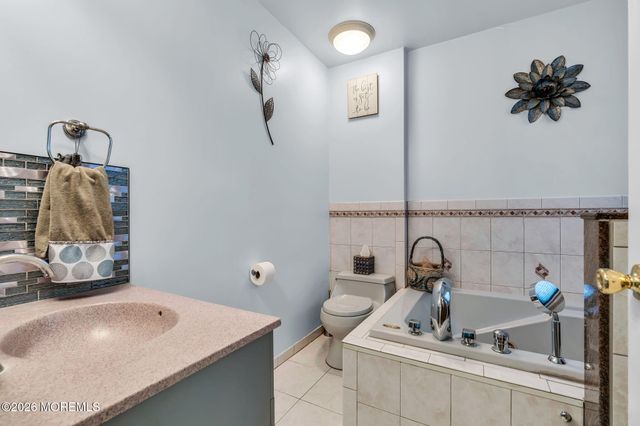 11 Metedeconk Road, Howell, NJ 07731