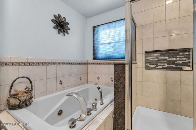 11 Metedeconk Road, Howell, NJ 07731