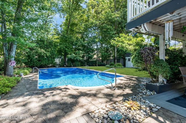 11 Metedeconk Road, Howell, NJ 07731