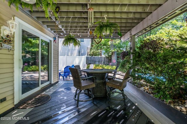 11 Metedeconk Road, Howell, NJ 07731