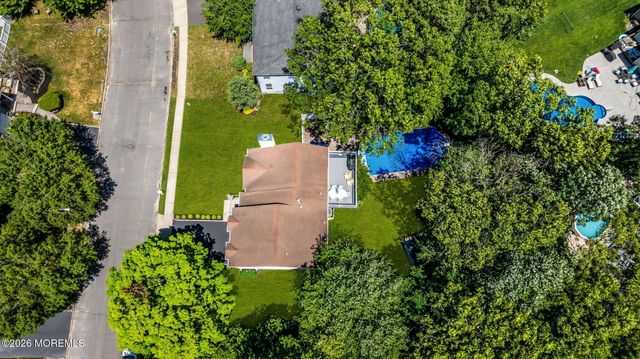 11 Metedeconk Road, Howell, NJ 07731