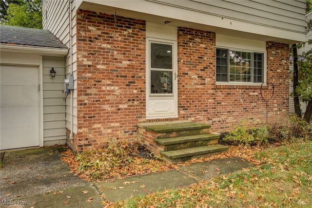 38109 Poplar Drive, Willoughby, OH 44094