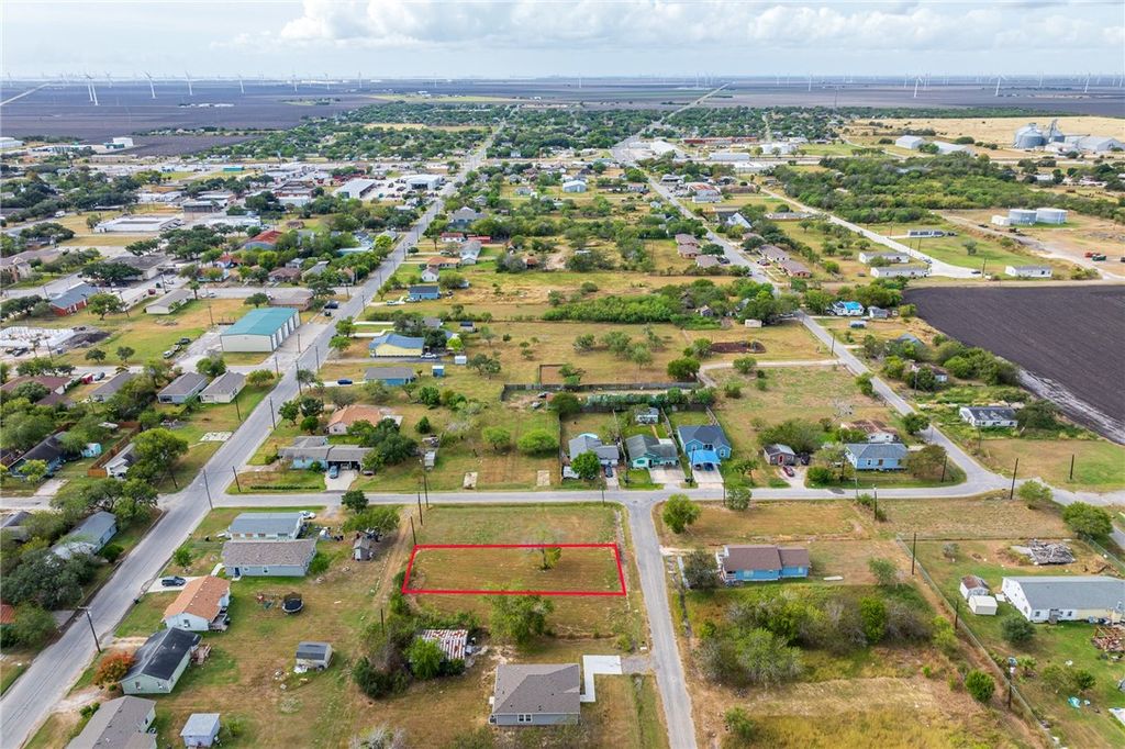 606 Porter St, Taft, TX 78390 — photo 5