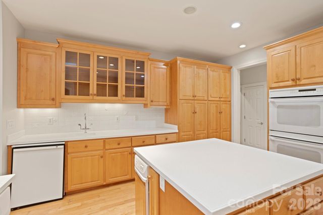 132 Berry Creek Drive, Flat Rock, NC 28731