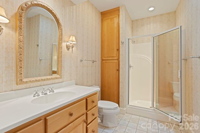 132 Berry Creek Drive, Flat Rock, NC 28731