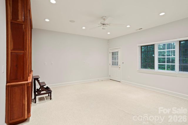 132 Berry Creek Drive, Flat Rock, NC 28731