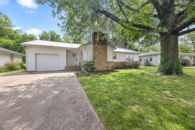 713 Young Street, Springdale, AR 72764
