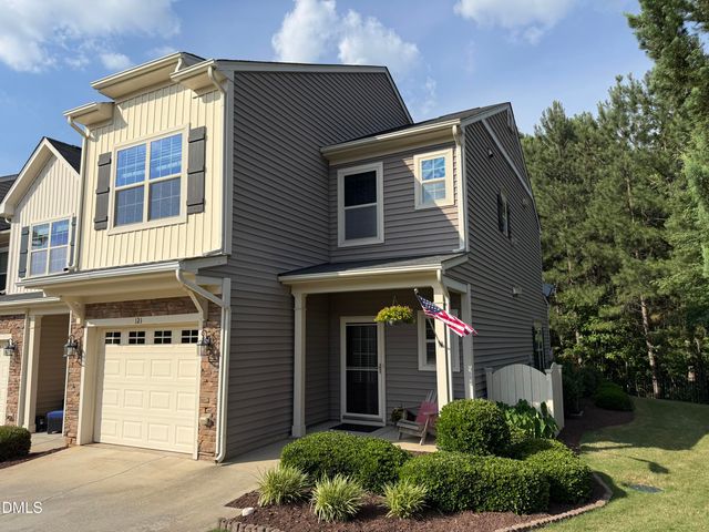 121 Cypress Hill Lane, Holly Springs, NC 27540