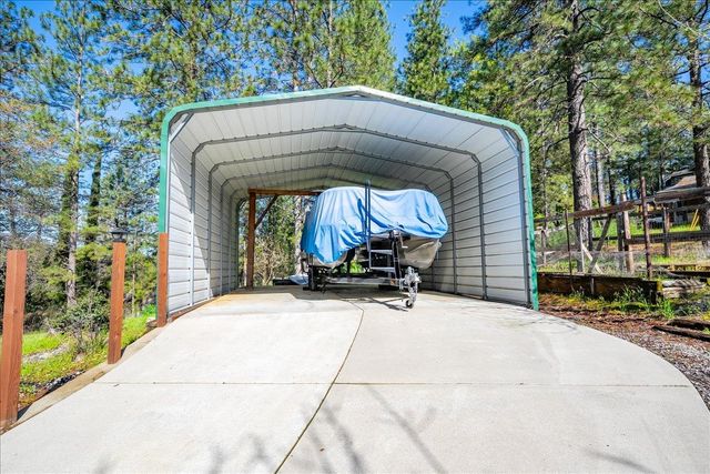 20655 Placer Hills Rd, Colfax, CA 95713