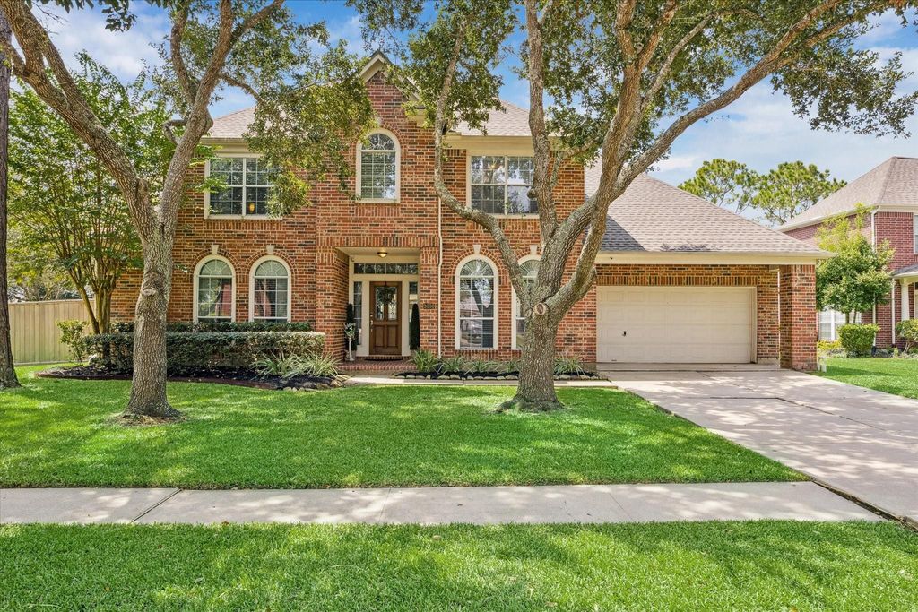 3000 Cedar Ridge Trail, Friendswood, TX 77546